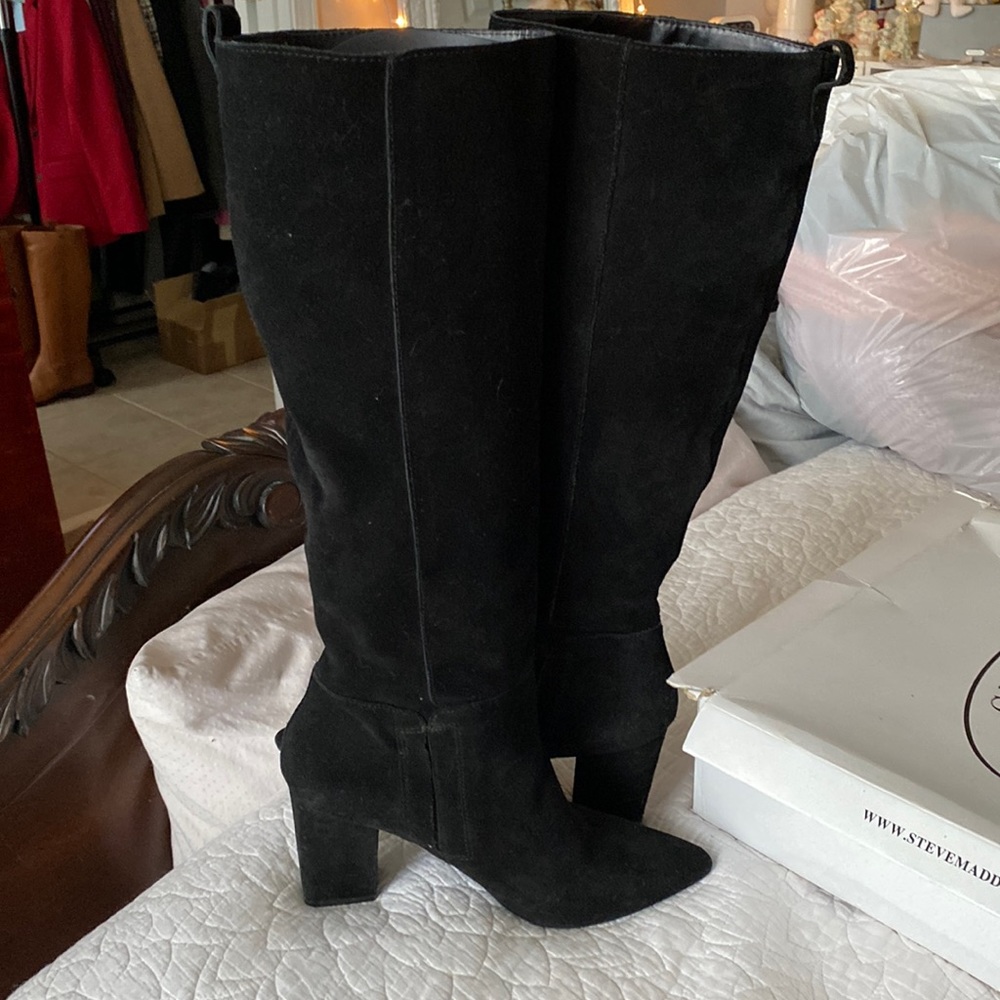 EUC Steve Madden Tall boot suede black Sz 8